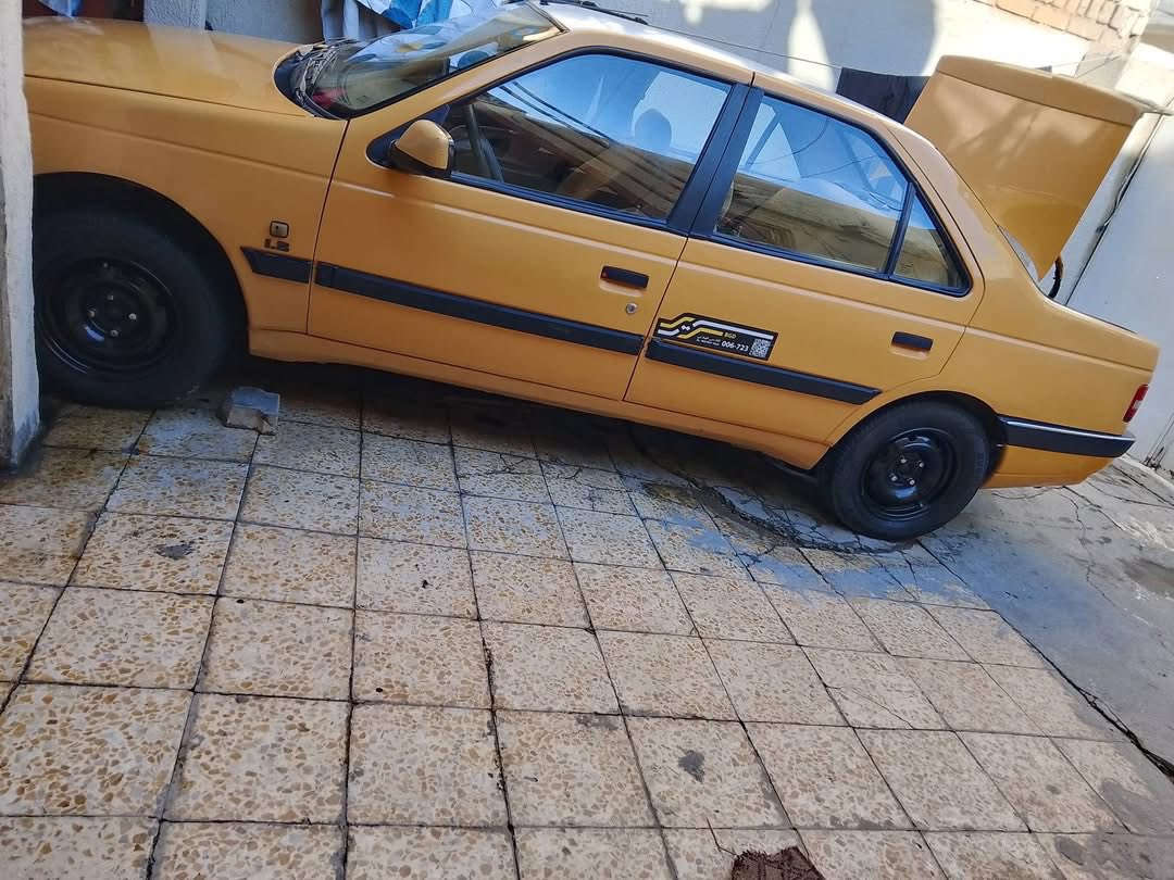 سلام عليكم بيجو 405 للبيع محرك كير كله جديد السيارة حلوه ونضيفه مصفرة غرامات وهيئة ماعليها شي ب اسمي تحويل ثاني يوم السعر 45 وبيها مجال حك الجيه قرب جزيرة بغداد السياحية 
***********
