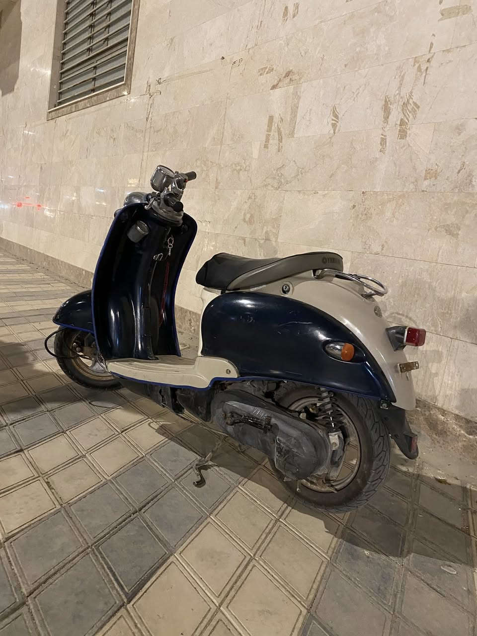 اعادة نشر بسبب الوعود الكاذبه …
دراجه مصريه
كامله مجهزه 
عداد سرعه
عداد بانزين
اشاير 
بك لايت 
هورن
تواير جدد
لايت بلادي 
مكينه بدل بيه بس بستم 
سعر 400وبيه مجال حك لكفرات شويه تعبانه
الاستفسار رقم ***********
