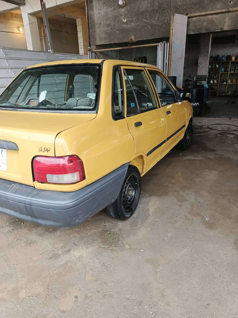 السلام عليكم سايبه 2011 جير ومحرك جدد سياره خير من الله صدر جديد رقم الماني بغداد راعيها ما ندله مستمسكاته عندي العنوان بغداد المدائن سلمان باك سعر 11 رقم الهاتف***********
