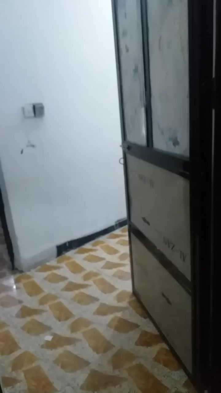 للأجار
شقه في حي الشهداء ٢٠٠الف ***********
