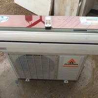 للبيع سبلت الحافظ2طن شرط الشغل سعره325 ويرهم مراوس بسبالت ومكيفات عاطل...