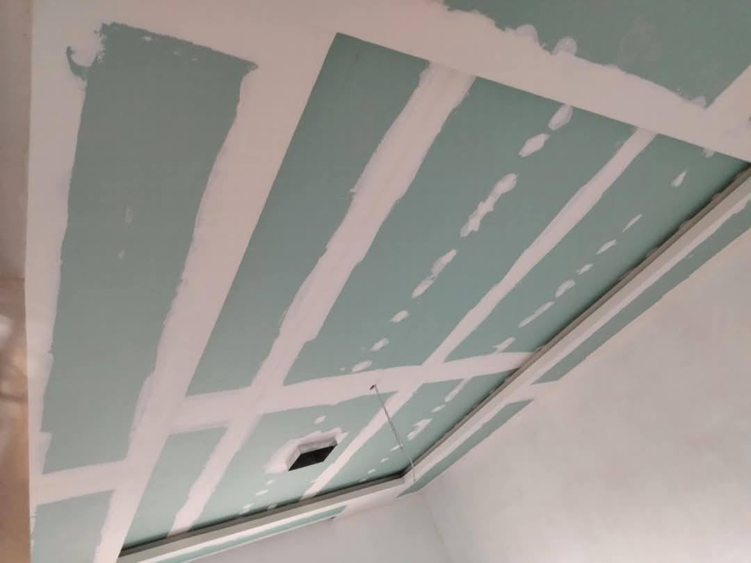 السلام عليكم

كادر الخفاجي كادر ذو خبره وكل اعمالنا درجه اولى مع ضمان حسب الاتفاق ومتخصص وكادر ماهر بكل الأعمال 

1 صبغ بأنواعه وبكافه شركات الاصباغ العالميه نشتغل 
2 اجمل واحله وارتب تنسيق صبغ داخلي خارجي 
3 طلس جبسم بورد وبورد اكس
4 طلس وترميم وتصفيه المنازل ومعالجه رطوبه وتشققات
5 طلس وتنعيم وجهات خارجيه 
6 تصليح وتصفيه وصبغ وجهات الفلين التركي 
7 تركيب تيجان وكوبلنات وإطارات ودنك فلين تركي 
8 عمل سحب ملكي فوم أو بورك 
9عمل ورق جدران وفلين جدران وسقفي
10 تنضيف وصبغ الابواب وشبابيك ولمحجرات الحديد
11 طلس وصبغ واخفاء سيراميك القديم ارجعه جدار 
ملاحظه 
كل اعمالنا درجه اولى مع ضمان سنين ومستعدون لكافه اعمال الابنيه ودور ولمجمعات السكنيه ودوائر حكوميه
ونعمل بكافه المحافظات

الاستفسار الاتصال على الرقم. *********** أو مرسله الصفحه او مرسله الرقم وتساب
