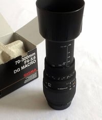 عدسة سيكما • سيكما 70-300 • عدسة كاميرا • عدسة تصوير • عدسة زوم • عدسة...
