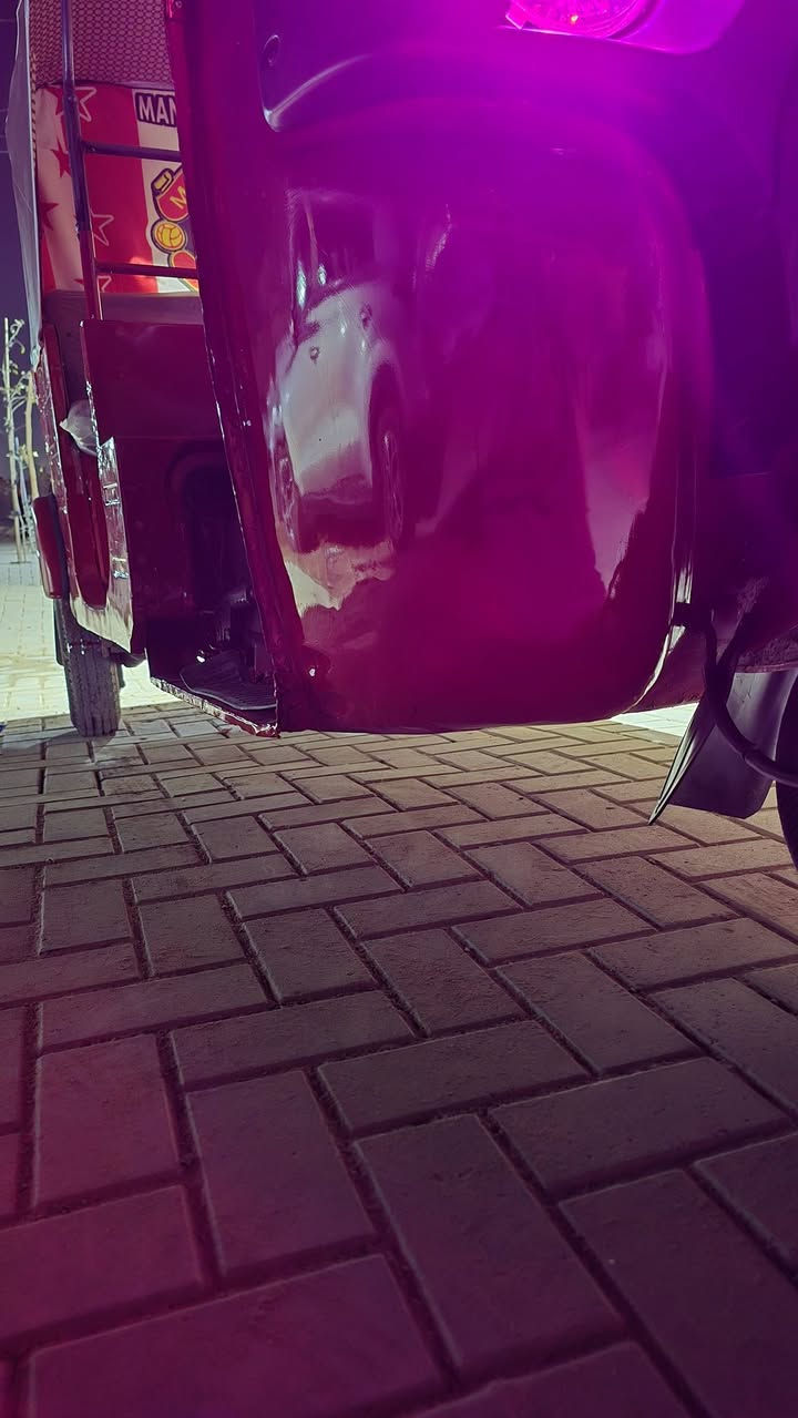 للبيع موديل 18  اوراق اوراق اوراق بيهة مكينه مال 20 تايرات انضاف 
التكتك مكفوله من التنقيص والتبخير والكسن والكير اطيك بيها تراي يخبل كهربايات شغاله مكاني بغداد ارشاد  ‎
السعر3450 خاص ما جاوب اتصال فقط ما عرف قره ***********
