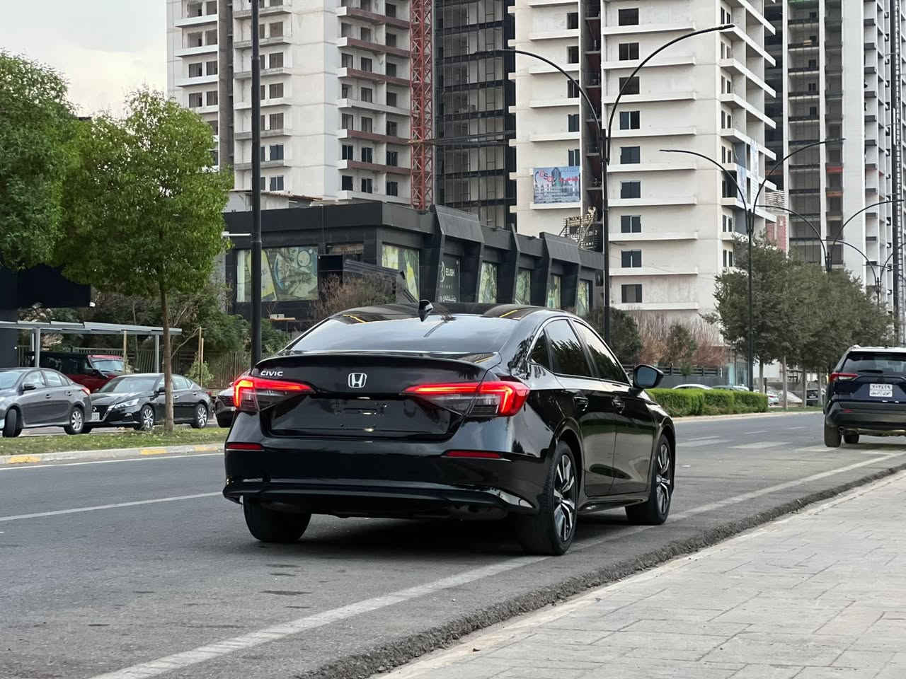 هوندا سيفك موديل ٢٠٢٤ فول مواصفات EX ماشي ٢٠ الف سيارة بهاء قطعتين صبغ بدون دواخل جاهزة بدون نقص مكان اربيل سعر ١٤٣ ورقة مع رقم ١٥٥ لمزيد 
***********
***********
