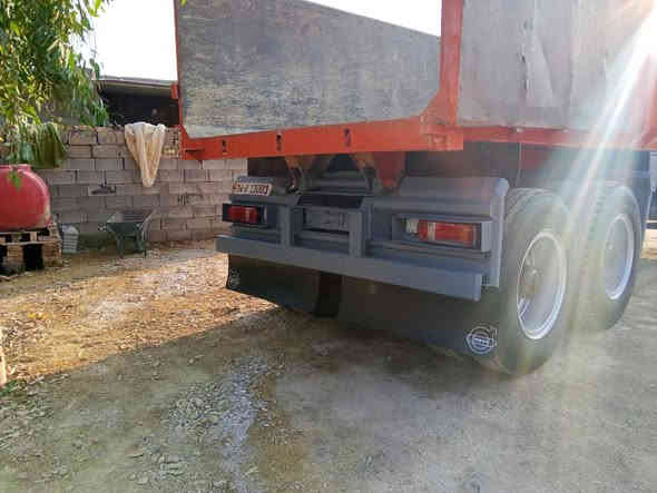 فالفو البيع مديل 82 رقم نكليزي سياره مكفوله كفاله عامه مكان وصط قضاء. الحي سعر 26 وبيه مجال مكلف بنشر ماجاوب عله اي شي ())*********** ()
