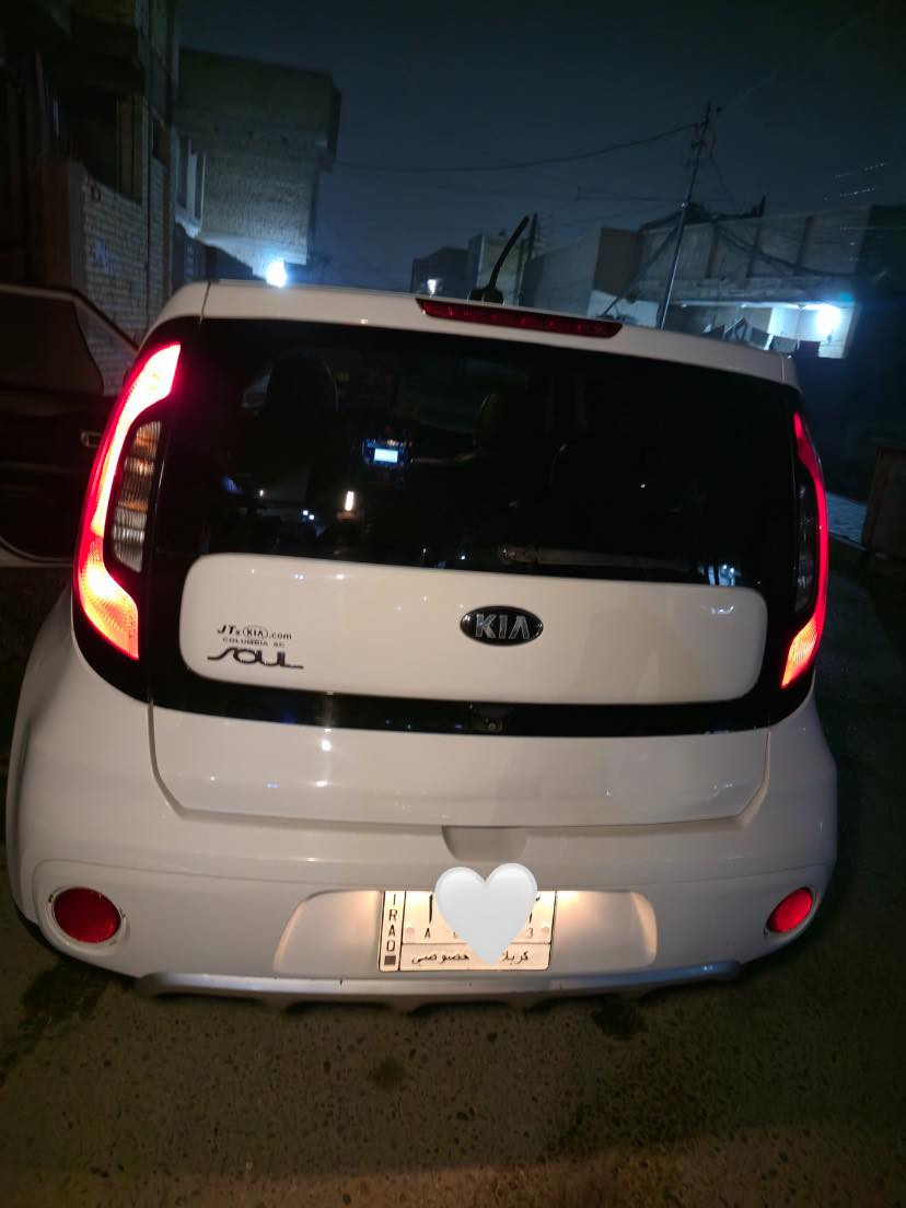 سلام عليكم 
للبيع سول ٢٠١٩ وارد امريكي دخول ٢٠٢١ مرقمها بايدي جناي رقم كربلاء باسمي وحادثها بامريكا جاملغ وباب الايسر معدلات بارد مثل ماواضح بل صور وحادثها بل عراق جاملغ وباب الايمن ومعدلات بارد وصبغ يعني 4 قطع وبيها رصعه صغيره بل جنطه مامسويها اني مصورهن ومأشرهن سياره حداديه جديد وتخم تاير وويل ودوشمه كلهن بل جديد يعني متعوب عليها سياره ومكاني كربله حي السلام رقمي *********** سياره ماشيه ٨٩ الف حقيقي شاصي لغد مكفولات وايرباك الطاك مال برده وكشن بس السعر ١٢٥
