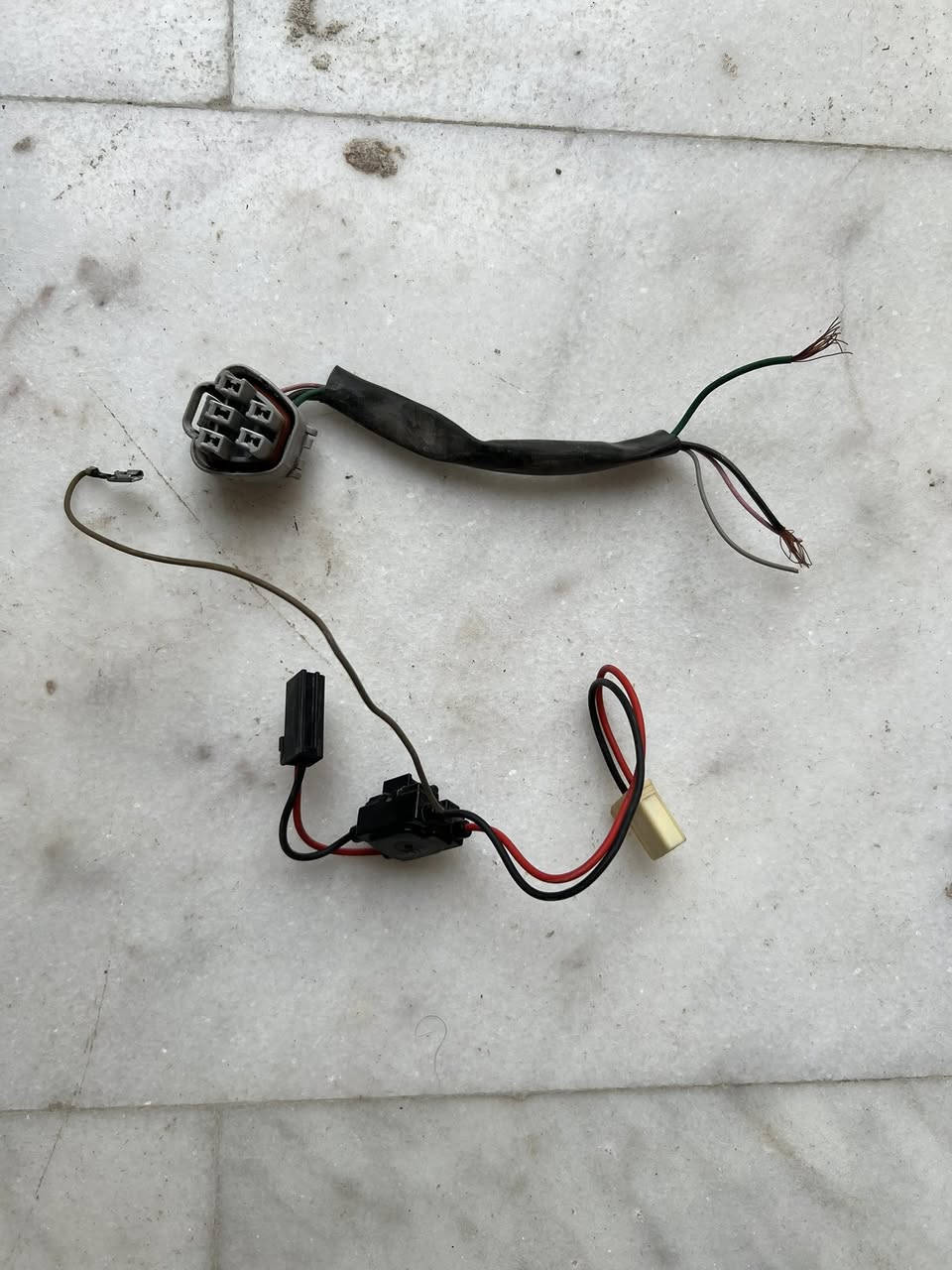 للبيع
بلكات اصلية تخمين سعر 25

ولف تبخير مال Gdi عدد 2 سعر 10

طاحونة Gdi سعر 30

كلاص وطوافه قاعده فيت بم 20

فيش اصليه مال قاعده ومال فيت بم 20

تخم نوزلات Gdi  سعر 75 

پلي راس كرنك عام سعر 20

مجول عدد 2 سعر 15 

حساس اوكسجين اصلي تفصيخ سعر 25 

حساس هوا سعر 25 

برغي براد وفلتر الدهن مال محرك  سعر 10

سلكتر كير سعر 30

ڤاكيوم مبخر البانزين سعر 20 

المكان بغداد

***********
