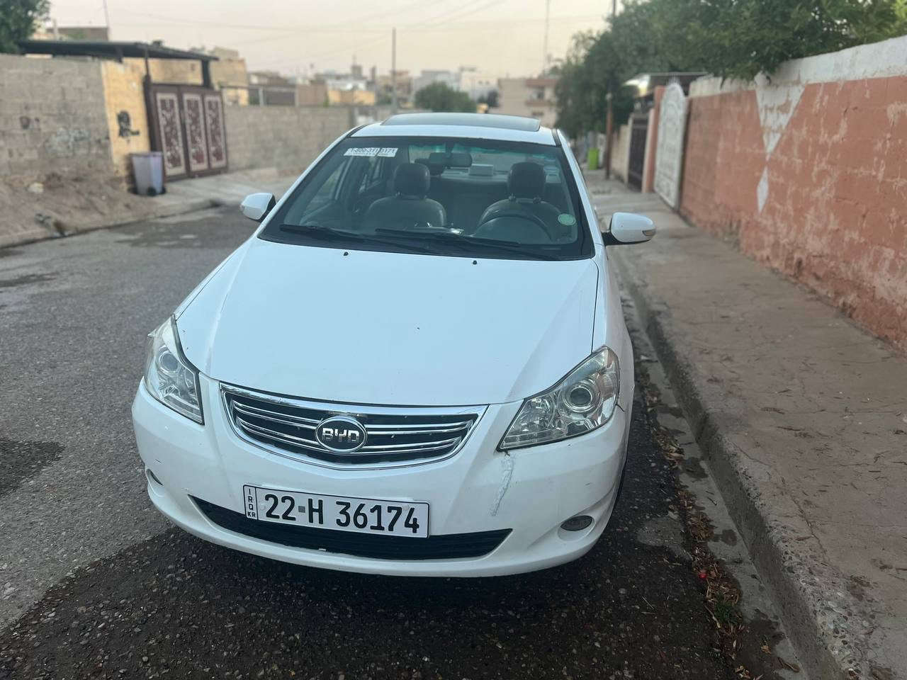 سلام عليكم byd
G3
موديل 2014 سياره اسمي 
سياره بيها 3 مكانات بارد 
كير محرك مامفتوح لا صرف لا بخار 
محرك 18 كير اوتوماتيك بطاقه بانزين بيها 
تبريد ثلج صدر كهربائيات كلها شرط جديد 
شاشه كامره بصمه سلايت رقم اربيل سنويه مامنتهي 
مكاني كركوك رقمي ***********
سعرها 73 بي مجال
