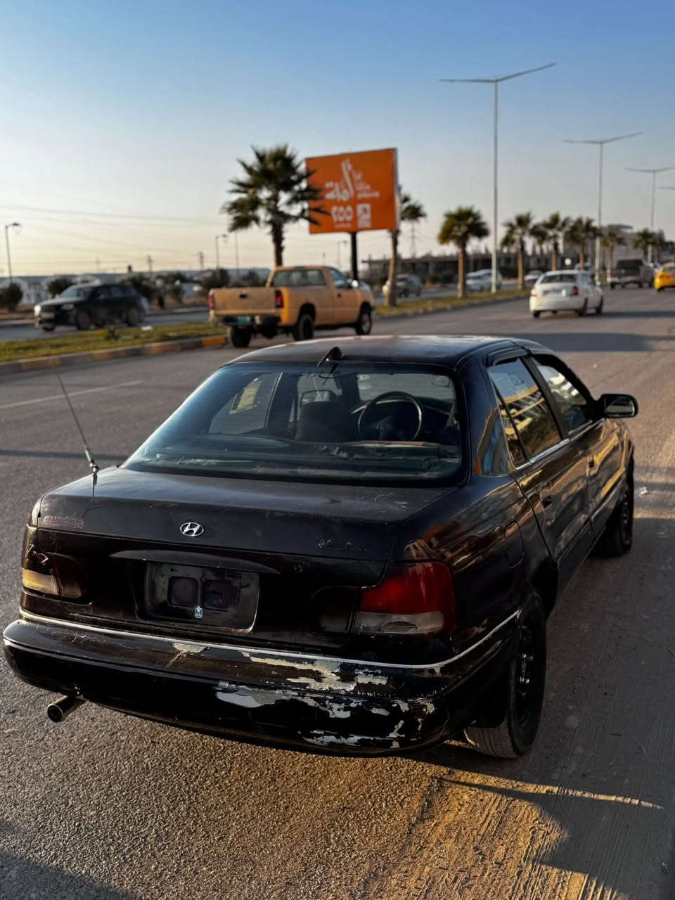 النترا موديل 93 رقم جديد گير ومحرك شرط سيارة حلوة بس يرادلها ترتيبات خفيفة  سعر 27 وبيها مجال تحويل موجود ***********
