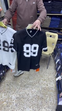 ملك الأناقة • الزعفرانية • ملابس