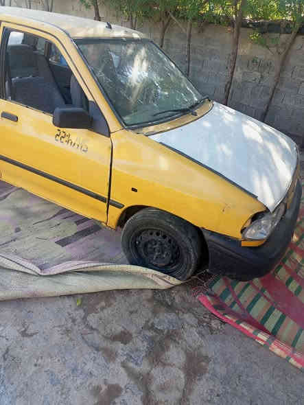 سلام عليكم سايبه للبيع مديل 12 نقص السياره باتري وجامه خلفيه راعيه ماندله ابيعله كوم حديد اتكفل فقط سرقه مكان السياره بغداد الحسينيه الراشديه السعر 12 ورقه ***********
