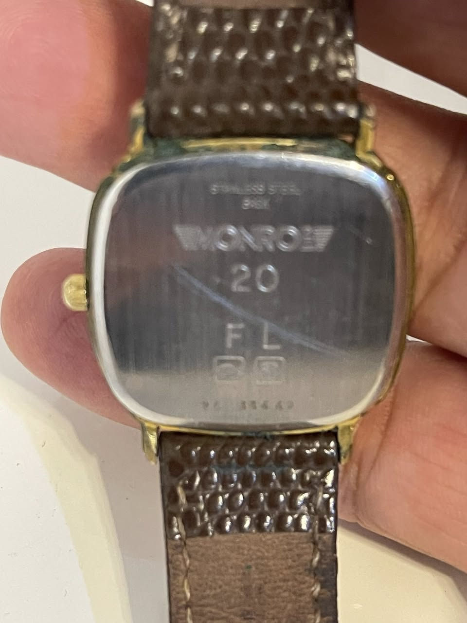 ساعة لونجين سويسري الاصلي قطرها 31 مع العلبه والكارتون يوجد توصيل لكل المحافظات


**إذا كنت صاحب هذا الإعلان وتريد حذفه لأي سبب، رجاءا أرسل رسالة إلى الدعم الفني**