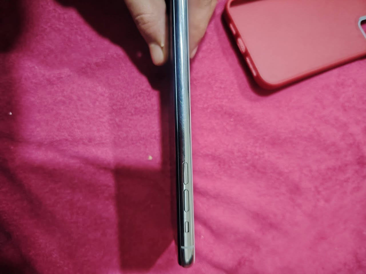 I phone 11 pro max
ايفون 11 برو ماكس
امريكي
ذاكرة 256
مبدل شاشة ( فيس ايدي واكف)
فطر بالظهر واضح بالصور
شوي شخوط بالشاشة ابد ما مأثر 
شريحة شغالة حسابات i cloud
كامل مكمل ونظيف
السعر 250 الف
راسلني او اتصل ***********
