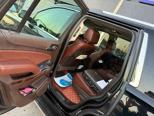 تاهو اسود خليجي فول موصفات ٢٠١٧ 
م بيها ولا قطعة صبغ 
سعر ٣٥٠٠ وبيها مجال للشراي 
للتواصل ***********
باسمي حصرا
