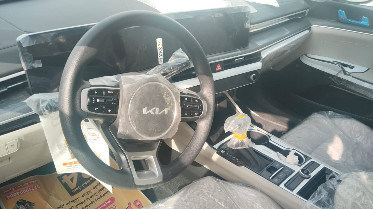 سلام عليكم شباب للبيع كي فايف موديل 2026 فول موصفات زيرو ماشيه 6000 رقم اربيل وكاله مجانيه مكاني بصره رقم تلفوني ***********
