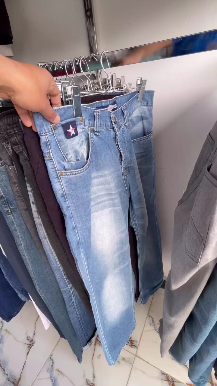 على بركة الله فتح يوم الجمعه
بنطرون كابوي وتشيرت رجالي

 ( محل بالات ميلانو 2 للملابس الرجالية )

عنوان المحل :- الرفاعي شارع ٤٠ المحلات الجديدة (الاستثمار) قرب مطعم مندي عدن


**إذا كنت صاحب هذا الإعلان وتريد حذفه لأي سبب، رجاءا أرسل رسالة إلى الدعم الفني**