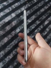 آيفون X • ٦٤ • قطاع ٢٨