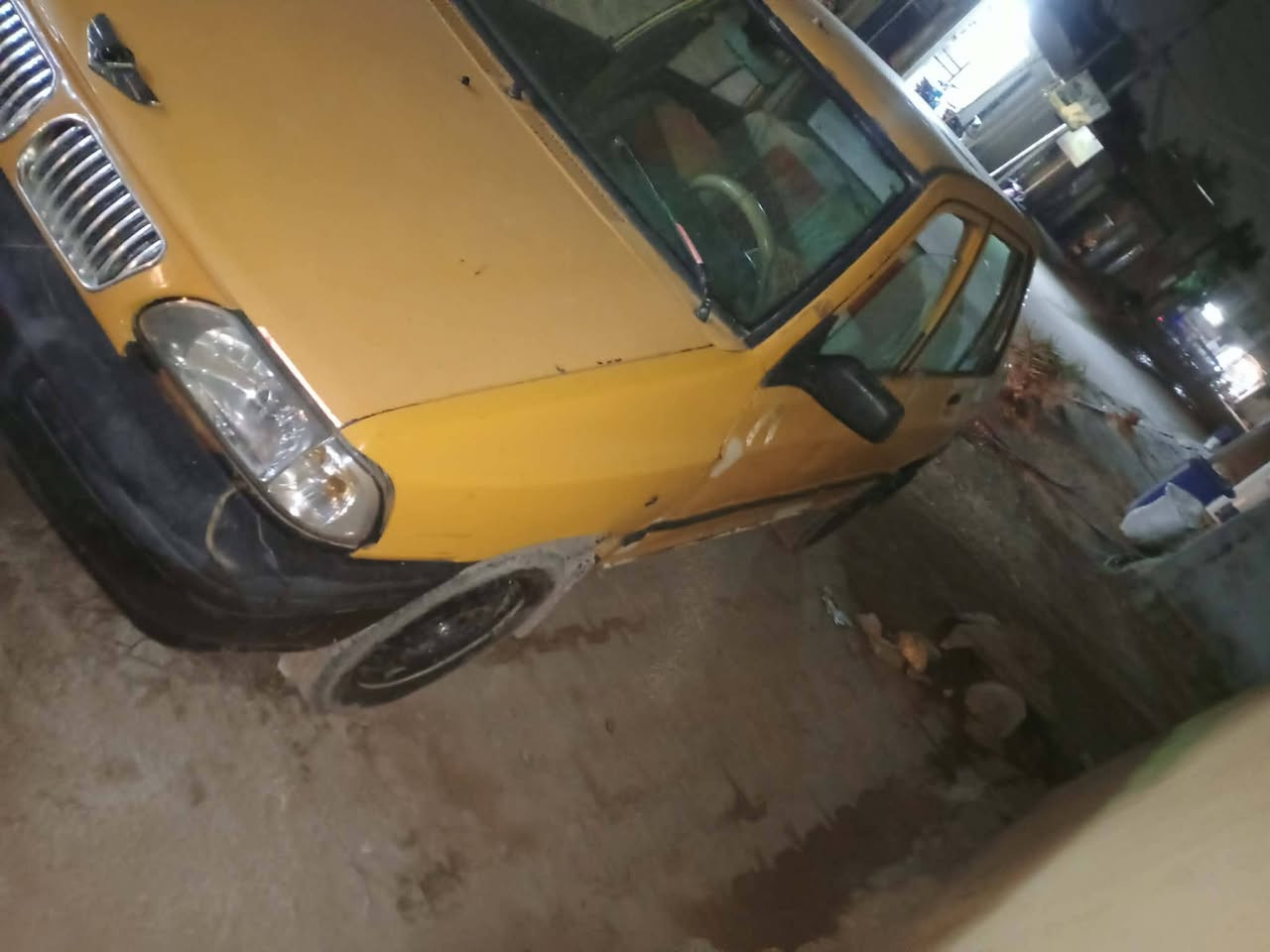 السلام عليكم للبيع سايبه موديل 2011رقم بابل الماني مكينه وكير جدد حداديه جديده كهربائيات كله شغاله سياره جاهزه السعر 13وبيه مجال الشراي العنوان كربلاءالتصال على الرقم الموجود ***********
