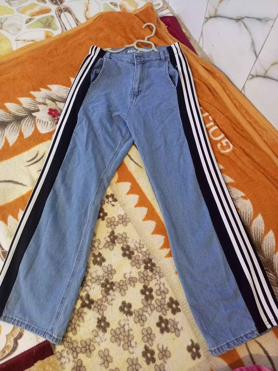 بنطرون جديد ابو محل ميقبل ايرجعه اريد ابيعه ب6  مكانه فلاحيه حجم البنطرون 42     الشراي يتصل ياخذه بعده بالعلامه مالته ***********
