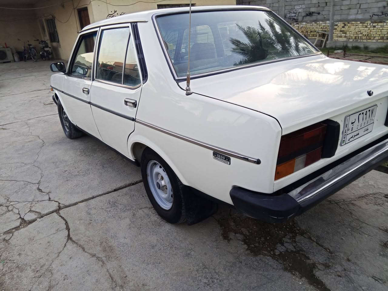 سلام عليكم سياره للبيع افيات سي ال موديل 1980 رقم بغداد باسمي تعمير جديد كير محرك ابلادي اسياره جاهزة مى بيه نقص السعر 45 بيه مجال الشراي يتصل العنوان حله حي الجزائر ***********
