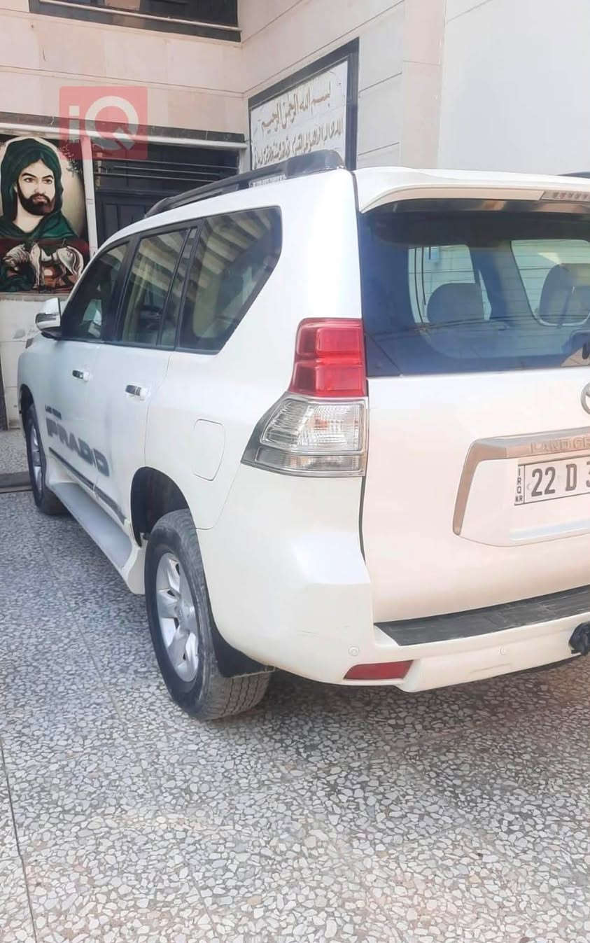 برادو ٢٠١١ 
رقم اربيل 
بسمي شرط التحويل سبعة راكب 
السعر ٢٢٠ وبي مجال كلين 
***********
