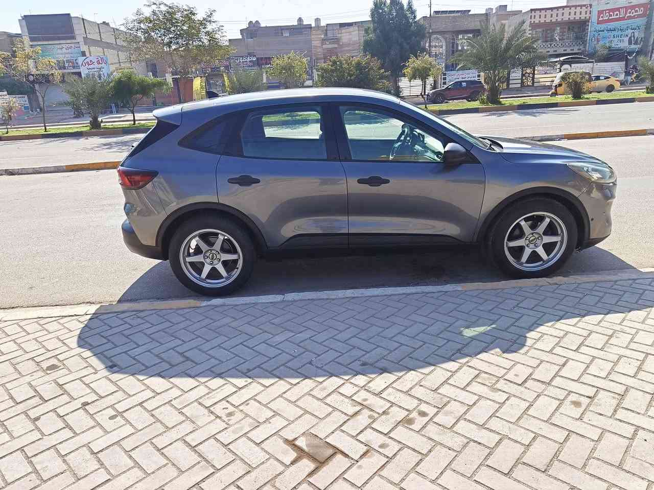 فورد سكيب موديل 2023   بغداد  تحويل ثاني يوم
سياره جديدة وجاهزه من كلشي خير من الله حادث جدا بسيط البنيد من فوك شواصي لغود كله مكفول ماشيه 25 الف فقط 
 وسعر جدا مناسب حجم السياره توسان وسبورتج عاليه والسعر مال اكسنت  بالعافية على يأخذها
صور الحادث منشوره السعر 119 $ 
 *********** وات ساب  مكان السياره الكراده
المواصفات
رادارات
شاشة كامره
هاندبريك بصمة 
تبريد قطعتين
صندوق يفتح بالقدم 
لايتات زنون عالي و ناصي 
لد نهاري 
محرك اقتصادي 1500 تيربو 
رادار تصادم امامي و خلفي 
حساسات 
خاصية تحديد المسار و السرعة 
مرايات رادار
تبريد مركزي
كير ماوس
بعد مواصفات
