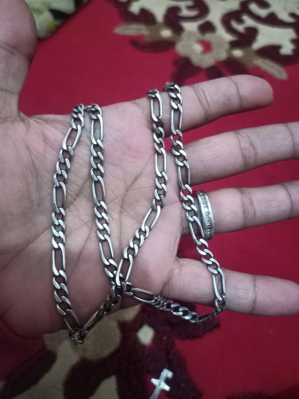 للبيع زنجيل 27 غرام مكاني بغداد الشراي يفضل خاص مكاني الثعالبه بغداد ***********واتساب وبخدمة الشراي توصيل ماعندي
