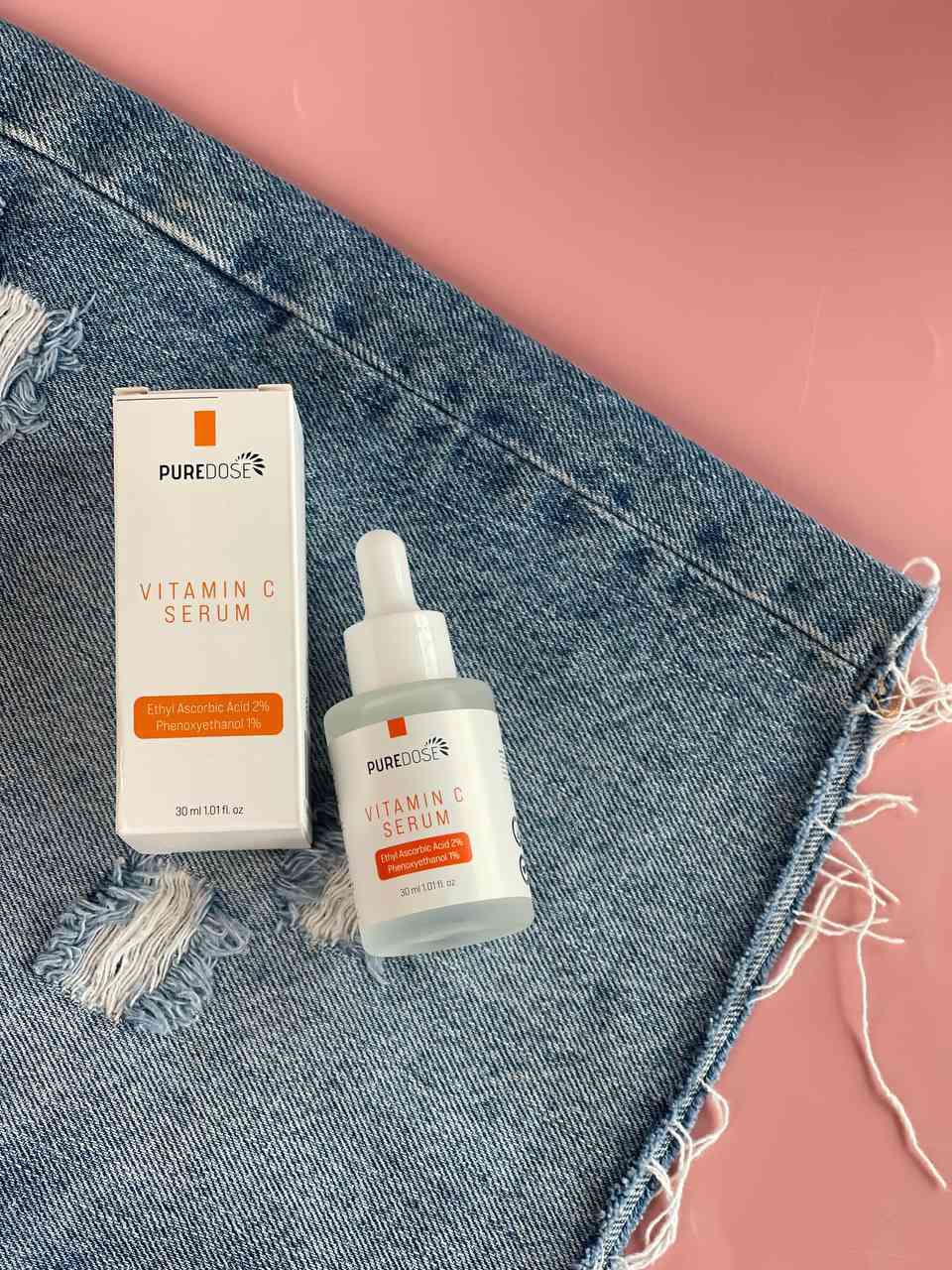 سيروم فيتامين سي من ماركة Puredose لتفتيح البشرة وإشراقها

يحتوي على 10% فيتامين سي، و2% نياسيناميد لتحسين ملمس البشرة وتقليل مظهر المسام
يحتوي على 1% حمض الساليسيليك للمساعدة في تنظيف المسام ودعم البشرة المعرضة لحب الشباب. 
يحتوي على 1% حمض الهيالورونيك للمحافظة على رطوبة البشرة وجعلها ناعمة
 مناسب للاستخدام اليومي صباحاً ومساءً لجميع أنواع البشرة

السعر ⬅️ 25 الف 🙊🌸
#PUREDOSE 
#بيوردوز


**إذا كنت صاحب هذا الإعلان وتريد حذفه لأي سبب، رجاءا أرسل رسالة إلى الدعم الفني**