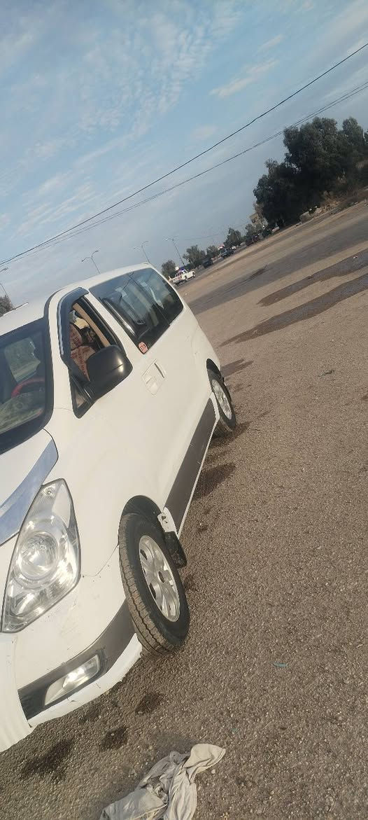 السلام عليكم موجود سياره ستاركس للبيع موديل 2009 رقم بغداد انكليزي باسمي مكاني  بغداد ابو غريب سياره بيها فقط بارد الباب الصدر الايمن وبيها بالجامقل  الخلفي شبر بدون دواخل سياره كفاله عامه من كص وتبديل مكينة بيها تبخير بسيط سياره تخم تاير صدر خلفي امامي سياره جاهزه من كل شيء ما ناقصها اي شيء *********** واتساب
