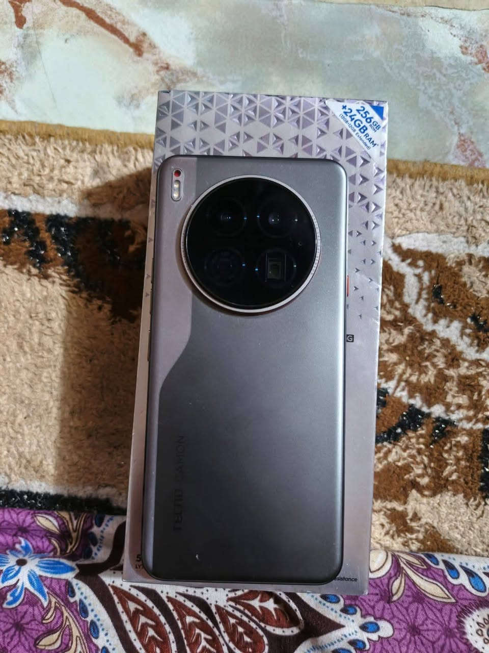 السلام عليكم
تكنو كامون 40 بريمير برو5g جديد قليل استعمال  

يوجد صوره جميع مواصفات الجهاز ***********  سعر الجهاز 325
