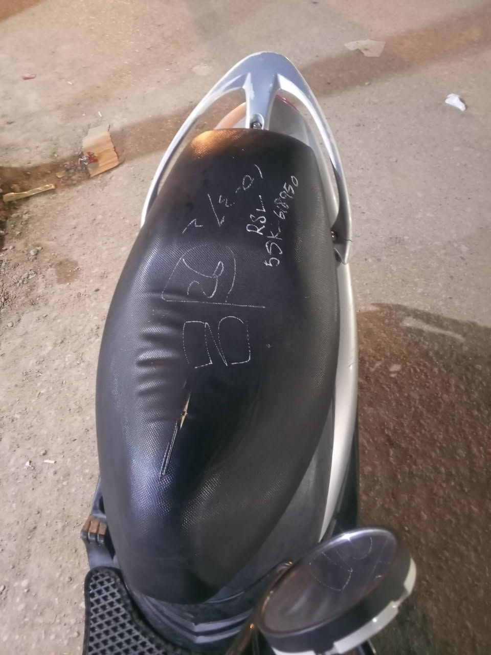 سلام عليكم ماكس عدله للبيع نضافه كدام عينك مكفوله ما مفتوحه دراجه تخبل ختم واحد وي المينه من الطول الطول شرط ناصرية مركز علق وأنه اراسلك سعر 800وبيه مجال الشراي


**إذا كنت صاحب هذا الإعلان وتريد حذفه لأي سبب، رجاءا أرسل رسالة إلى الدعم الفني**