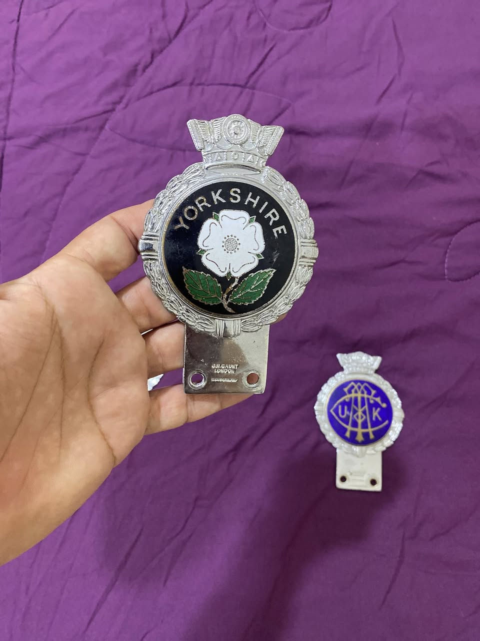 السلام عليكم اخوان للبيع باجات اصلي ملكي ابيع شلع ب٤٥٠ الف قفل
مكاني بغداد الدورة
***********
