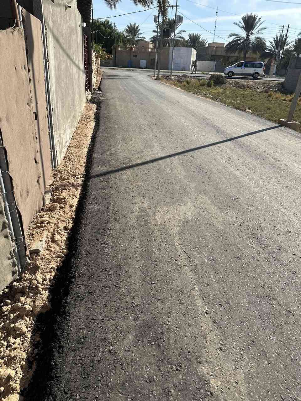 🔴 أرض للبيع المساحة 400 متر
🔴 الموقع كربلاء شارع بغداد مقابل عامود 50 جهة الدخول الخدمي جهة النافورة قرب الشارع العام 
🔴 طابو زراعي سند 25 أقرار محكمة 
🔴 تقع الأرض في منطقة سكنية توجد فيها كافة الخدمات ماء وكهرباء ومجاري وتبليط 
🔴 يوجد فيها أشجار ونخيل 
🔴 الواجهة 14متر و30سم 
🔴 السعر 250 مليون وبيها مجال بسيط جداً 
🔴 للأستفسار الأتصال ***********
