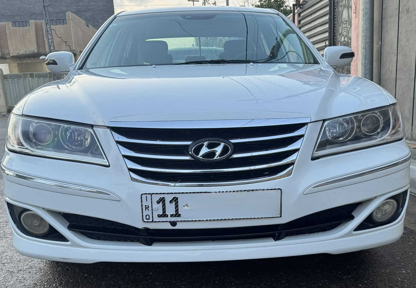 للبيع او للمراوسسسس بأقل
ازيرا  ( خليجيه )
موديل 11
 رقم بغداد انكليزي وهزه وسنويه كله جديد 
فووول مواصفات 
ماشيه ١٧٠ كيلو متر محرك ٢٧٠٠
سنويه لسنة ٢٠٣١ بأسمي تحويل مباشر بيها ٣ قطع الاماميه شرط بدون دواخل سونارها موجود جاهزه من كل كلشي اي نقص مابيها 
السعر ١١٥ 
#العنوان الرمادي
#للاستفسار اتصل بالرقم لأن اني مكلف بالنشر علمود تتفاهم مع صاحب السياره 
*********** اتصال وواتساب  بي
