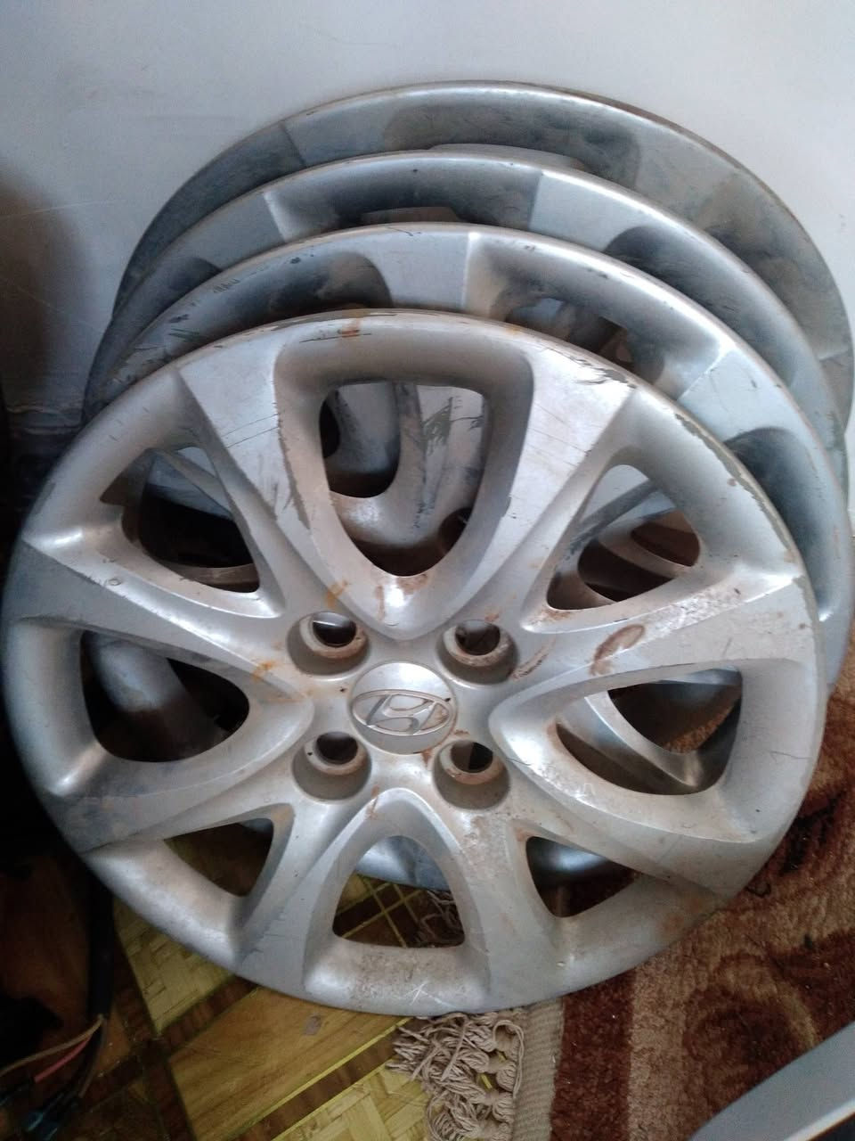 سلام عليكم راديو مع كبات اكسنت مظلع سعرهن ٣٥ الف  ***********
