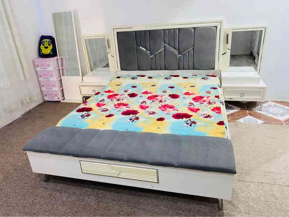 مزاد انس الوندي 

غرفه نوم تركي لون اوف وايت ورصاصي كلش نظيف وجديد 9 قطع ويا الدوشك مالته سعر 675 الف 

للبيع والمراوس مراسله الصفحه او اتصال على رقم التالي 

*********** 

عنوان بختياري اول شارع السيطره قبل خليل ابو باله خناقين
