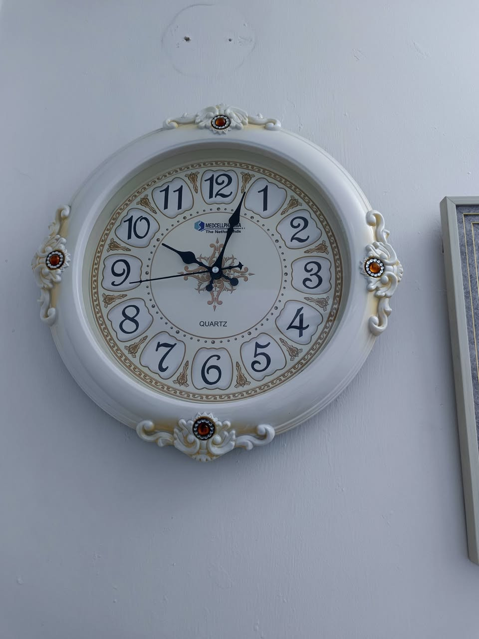 دراجه شحن اطفال
ساعات جداريه 

كنتور وسرير غرفه اطفال
سرير 
طباخ رويال 
ميز طعام زجاج 
اربع كراسي 

العنوان الحريه شارع ٣٠ السلام 

السعر قيم وتدلل
التواصل 
***********
اتصل فقط وات ساب 
غير موجود على الفيس
