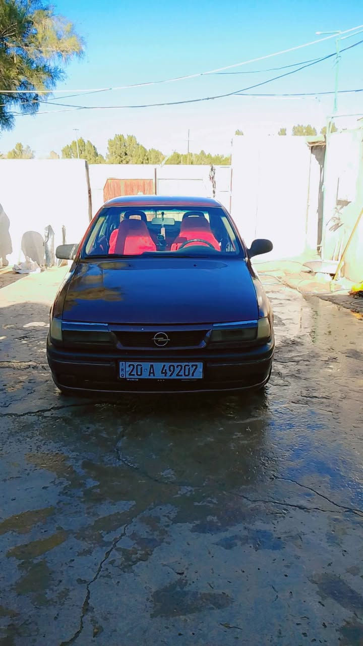 اوبل فيكترا موديل 1990للبيع سياره حلوه جاهزة كير محرك مكفول سنويه نهاية 2027 گشر احلى من الصور السعر 38$ وبي مجال للشراي مال بيت ***********
