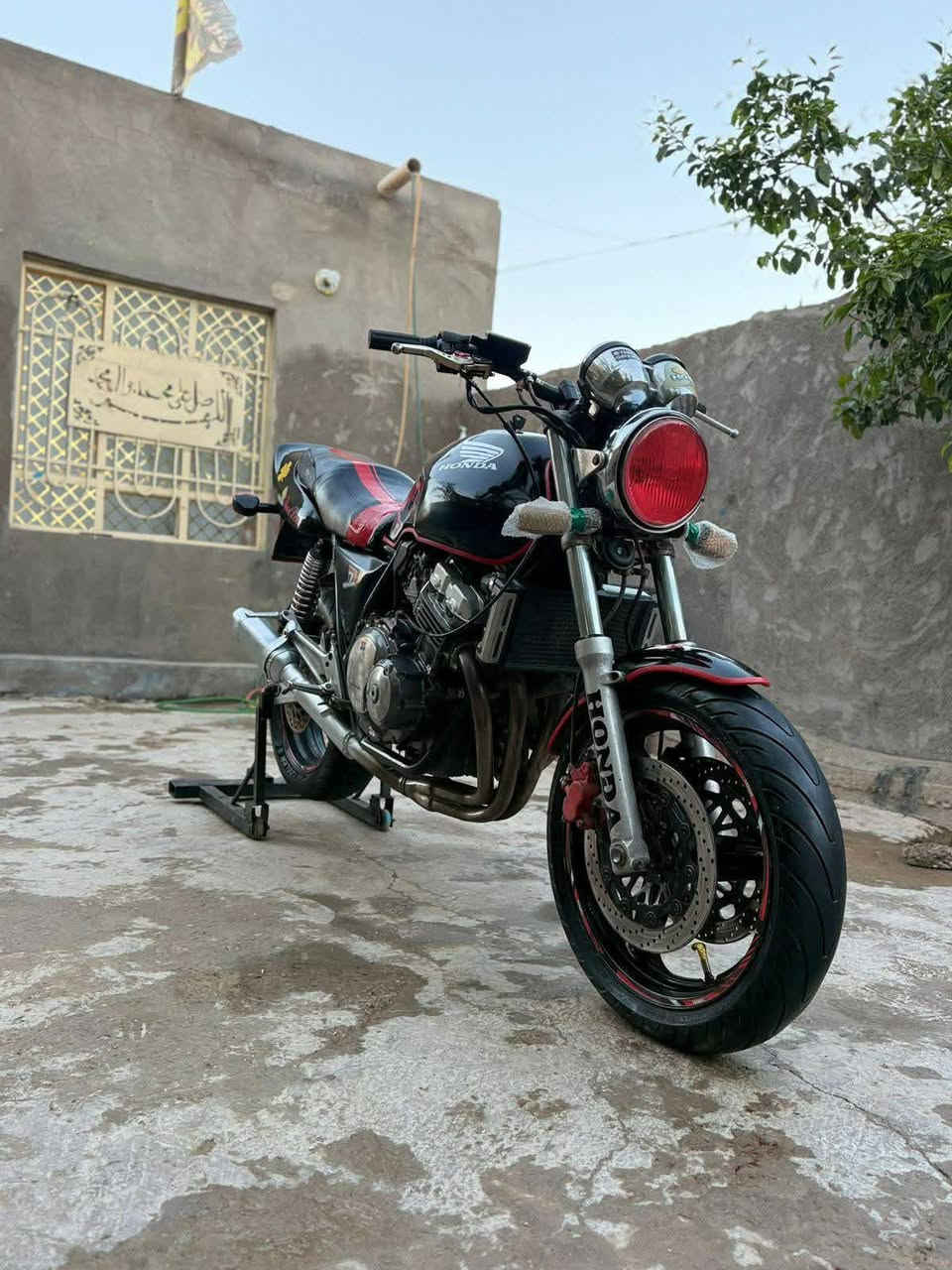 السلام عليكم CEB4للبيع    الجيل الاول   دراجه بعدهه مماشيه دراجه مفوله كير مكينا كهربايات شرط سرعه ومعدل180  مكاني الديوانية السعر 1700 اوراق اصولي وكمرك الشراي يتصل مامتواجد فيس #رقمي  ‏‪***********‬‏
