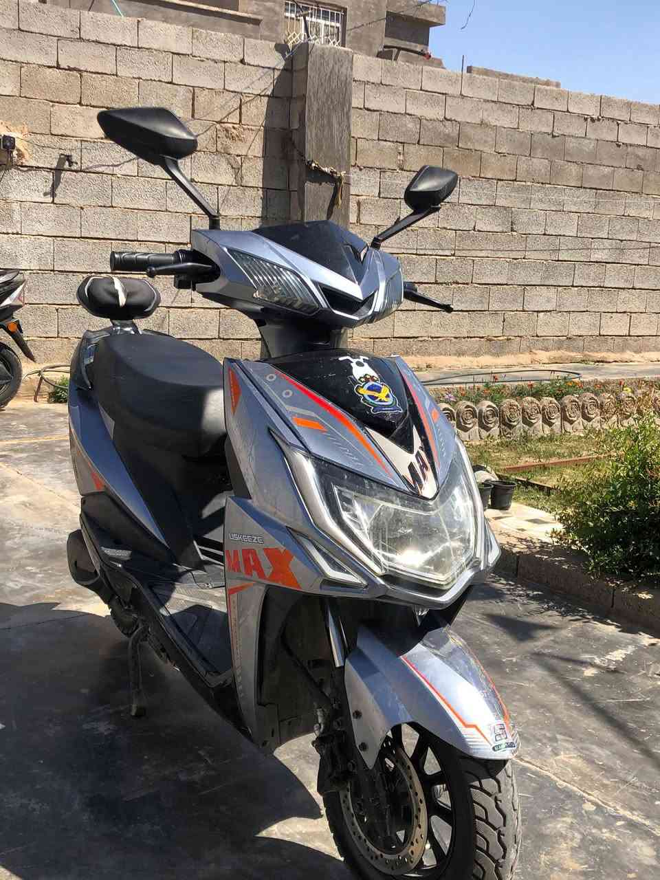 ماطور شحن للبيع بطاريات على الفحص الكهربائيات كلها شغاله ست بطاريات  السعر 475 وبي مجال والاستفسار على هذا الرقم ***********
