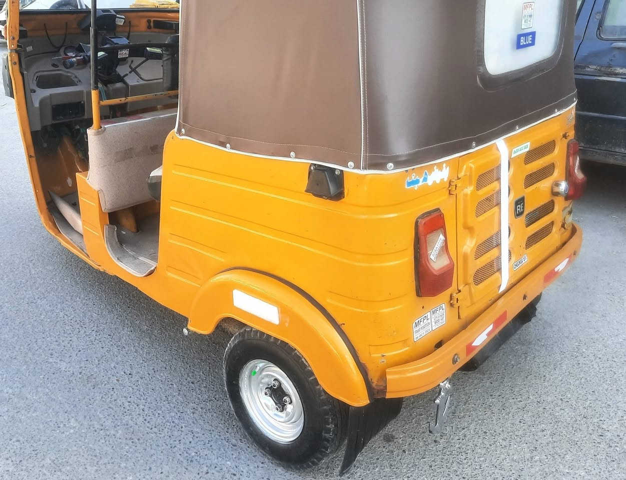 تكتك بجاج موديل 19 شهر 7
أوراق كامله شركه المصطفى
تكتك بلاديه فقط دوسات معمره
العنوان بغداد مدينة الصدر
السعر 4900 وبيه مجال لشراي
***********
