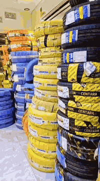 اطارات اصليه ومكفوله وبطاريات اصليه ومضمونه 
وكيل اطارات دلوب اليابانيه 
وكيل اطارات برجستون ياباني 
وكيل هانكوك كوري 
وكيل نكسن و كومهو الكوري 
وكيل شركه ايسي ديلكو السعوديه البطاريات 
وكيل انديكو البطاريات الكوريه 
وكيل شركه امرون الهنديه البطاريات 
***********
المكان بغداد الدوره شارع المصافي مقابل مطعم اليمونه مجاور لحوم حيدر 
اطارات مضمونه لمده سنه وبطاريات مضمونه لمده سنه
