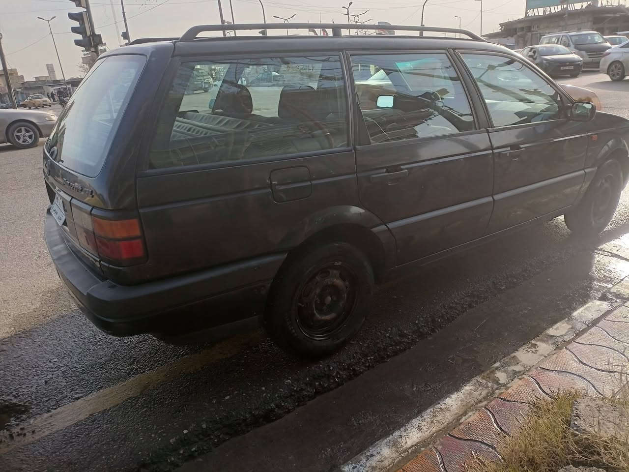 باسات موديل 1992
رقم الماني سنوية جديدة 2028
كوبون بانزين ورقي 
مكينة شرط 
كير شرط 
تبريد +تدفئة
وايرمنية كاملة
طخم تايرات 
طخم امامي خلفي جديد 
داخل وضع  شركة 
بدون صبغ فقط الدواير
شرط التحويل 
***********
