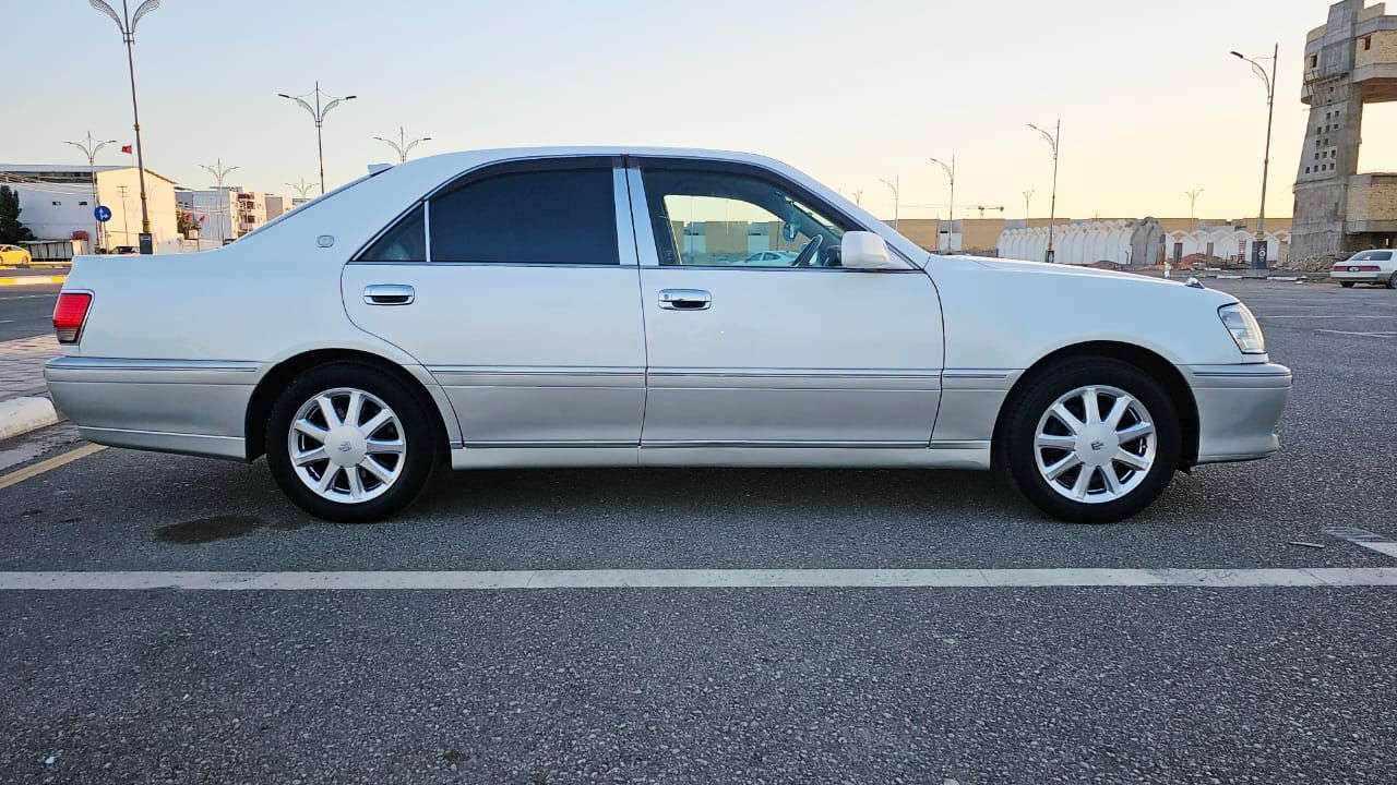 اللهم صل على محمد وال محمد السلام عليكم ملكه للبيع فقط  السعر 138 وبيها مجال موديل 1999 سنويه 2028 باسمي كفاله من الضربه والكصه ونقل الجثه والعيب الشرعي شاصي 75 ديفور الكبير ستيرن كهربائي كشنات كهربائيه مكينه وكير وحداديه وتخم تاير وتبريد وي السويج السياره كرستال رقم انبار دولي تحويل ثاني يوم العنوان كربلاء قرب بانزين خانه سما كربلاء رقم الهاتف ***********
