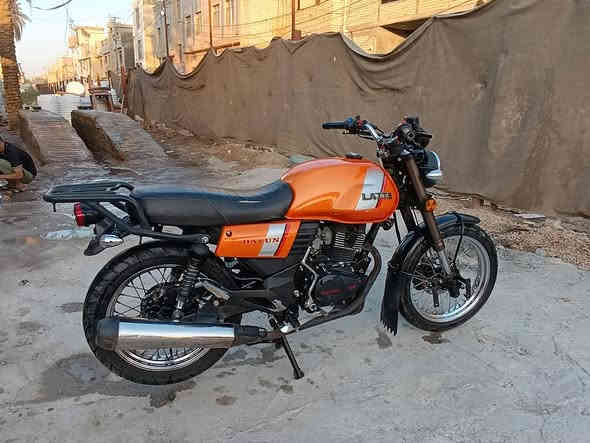 السلام عليكم دراجه دايون لاتي مديل 2022 رقم وسنويه تاريخ الانتهاء 2028 عند المداور تستلم رقم كربلاء انكليزي الدراجه مكفوله كفاله عامه نعومه شلعه نهضه نكره سلف كهربائيات كلها شغاله وكل نقص مابيها السعر  مليونين وبيها مجال قليل المكان كربلاء البوبيات الشراي يتصل ***********
