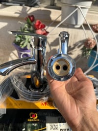 خلاط مغسلة • عدد ٢ • سوق الشيوخ