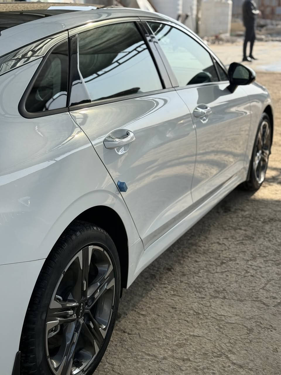 السلام عليكم
كي فايف خليجي موديل 2023 ماشيه 25الف

محرك 2000

بنوراما

كرسي خزن

سايد بريك دكمه

تبريد لمس

بردات ابواب

كشنات جلد

رقم بغداد الجديد

مكفولة من بارد و صبغ و تبديل 

مكان السيارة الديوانية 

السعر 228 وبيه مجال

للأستفسار ***********

***********
