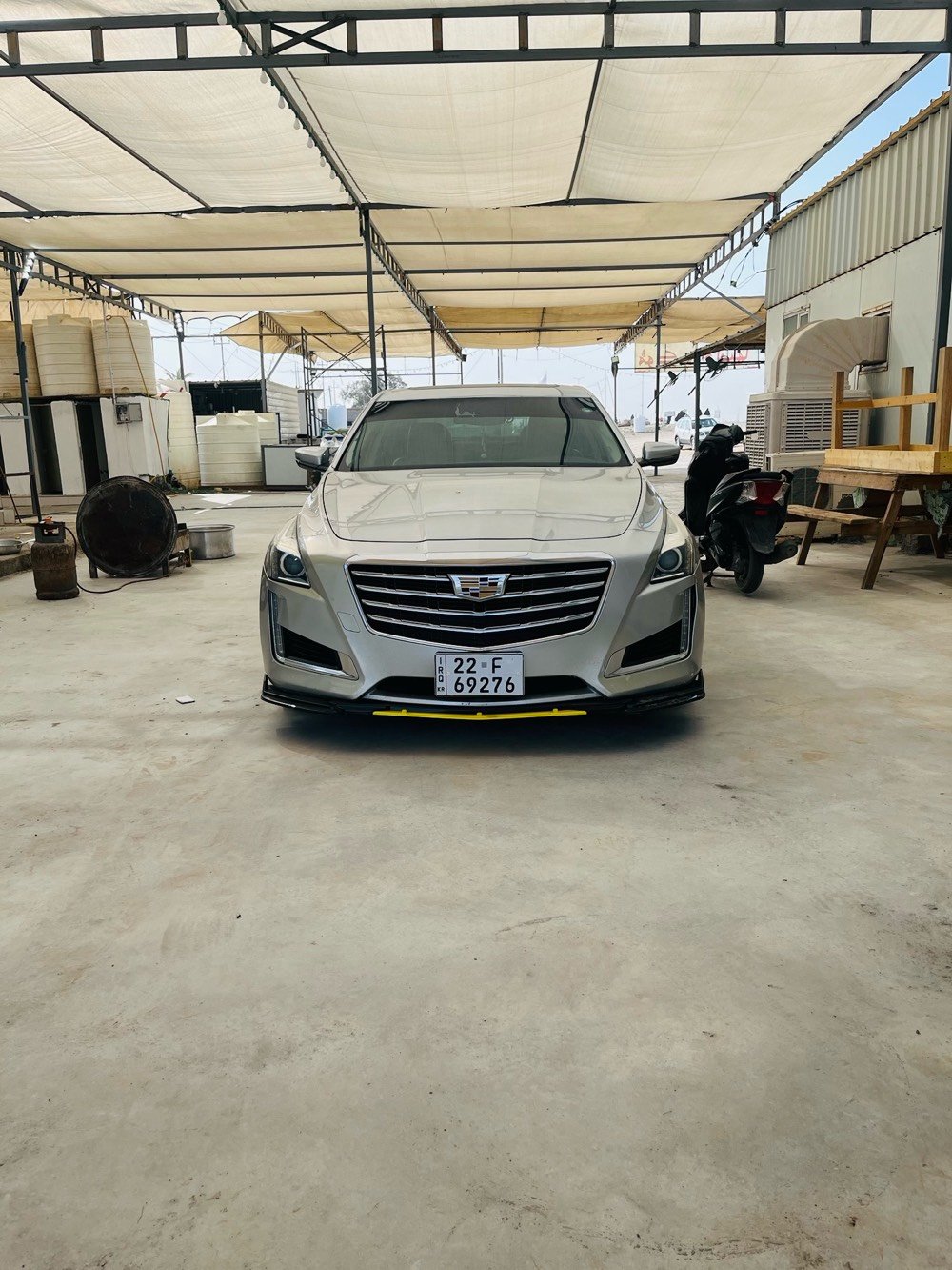 ‏luxury فئة cts 2019 كاديلاك
مواصفات 6 سلندر سلايد للبيع أو المرواس حسب الرغبة ) المحرك : V6 3600 
السيارة دفع خلفي RWD 
( sport Jl
موآصفآت :
- بانورما
-   لآيتات متحرك مع ستيرن السائق
-   قاصة لمس
-   شحن وايرليس
-   فتحة سقف
-   جميع التحكمات بالدشبول لمس
-   كشن كهرباء سايق وسكن + ستيرن كهرباء
-   كشنات تبريد + تدفئة
-   جامات اوتوا أربعتهم
-   لآيتات ترحيب بالمري وبالبيبيان
-   كشنات جلد طبيعي مال شركة مملعوب بيهن
-   تبريد قطعتين
parking حساس رادار -
-   حساس رادارات مري جانبية
-   كشن سائق هزاز (معروف بالكديلاك ) للتنبيه لمن تتقرب من سيارة أو شي قريب يهتز الكشن
-   رادارات أمامي خلفي
 فجوج برمبو
وبعد أكو هواي كلش موآصفات من تجي تشوفها تعرفها
حادث السيارة 
(جاملغ خلفي قطعة وحدة صبغ السيارة