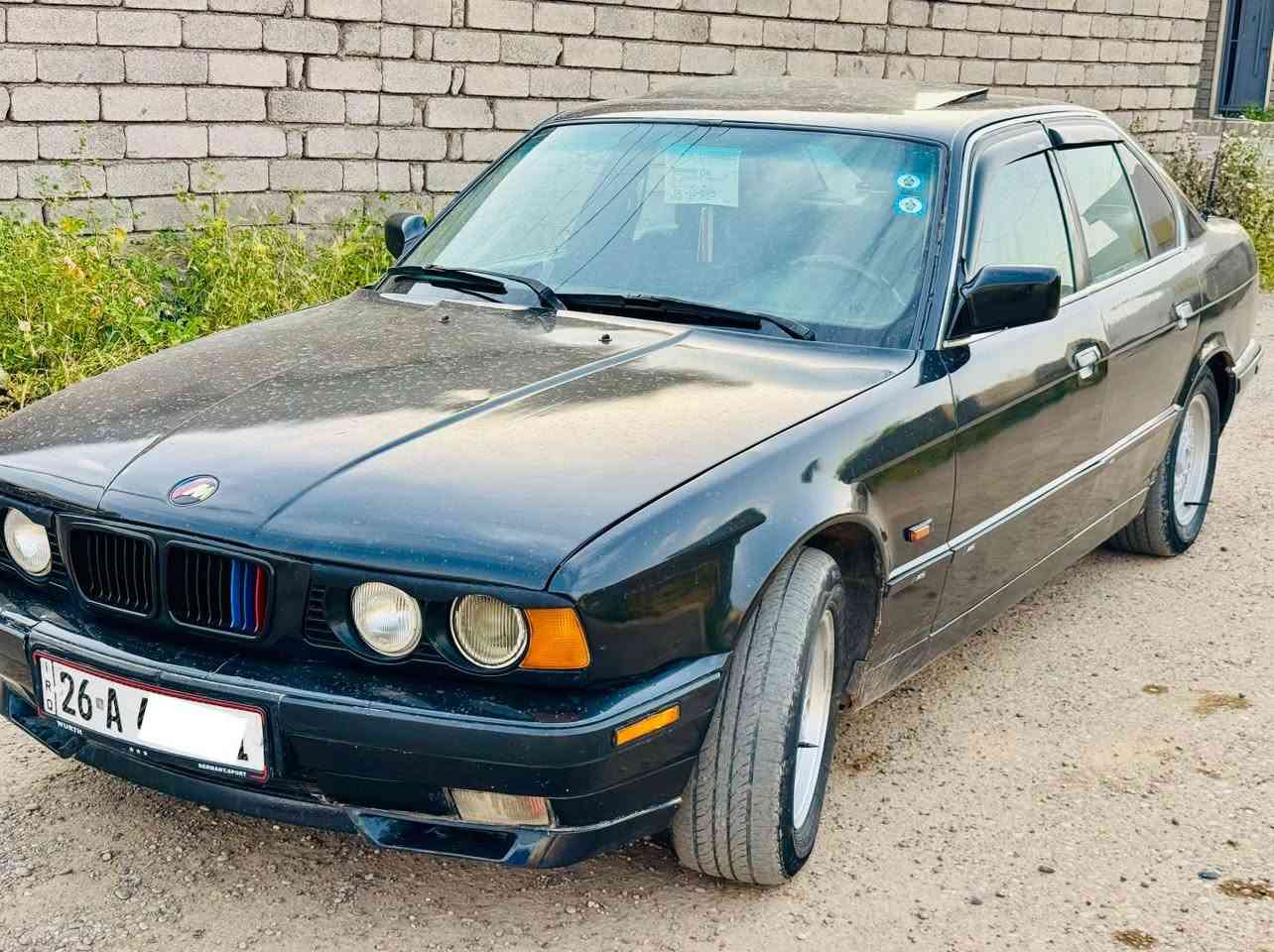 BMW 520 1990
محرك مفتوح كير ميكانيك (اوتماتيك) 
رقم صلاح الدين شرط التحويل سنوية تنتهي ب2030 
سيارة جاهزة 
كهربائيات بلادي وكلها شغالة 
مصبوغة عام بدون ضربة 
السعر 41 
يرهم مراوس حسب القناعة 
للاستفسار *********** 
عنواني صلاح الدين قضاء الشرقاط
